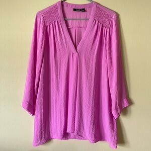 A.N.A. Blouse in pink. Size large.